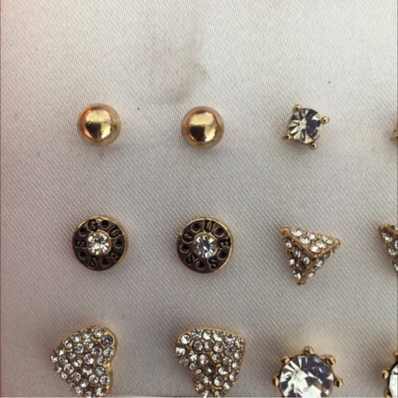 GUESS SPARKLE HUGGIES EARRING SET NWT - Picture 7 of 8